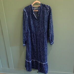 Universal Thread Navy and White Long Sleeve Floral Midi Dress